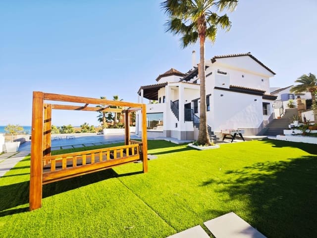 5 slaapkamer Villa te koop in La Línea de la Concepción met zwembad garage - € 760.000 (Ref: 9441120)