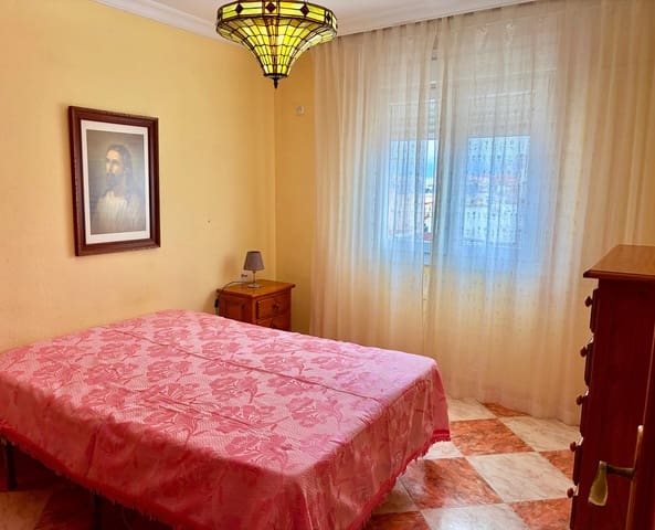 Appartement de 3 chambres à louer à Centro - San Felipe - Huerta Fava, La Línea de la Concepción - 800 € (Ref: 9452150)