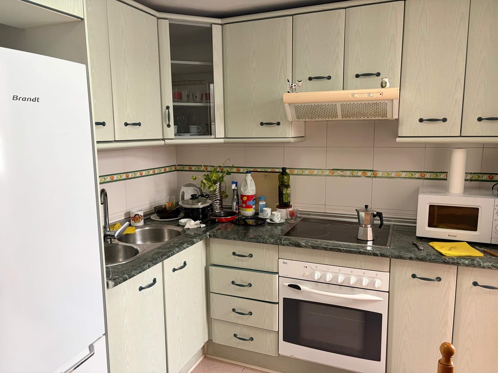 3 Zimmer Wohnung zu vermieten in La Linea de la Concepcion - 800 € (Ref: 9452150)