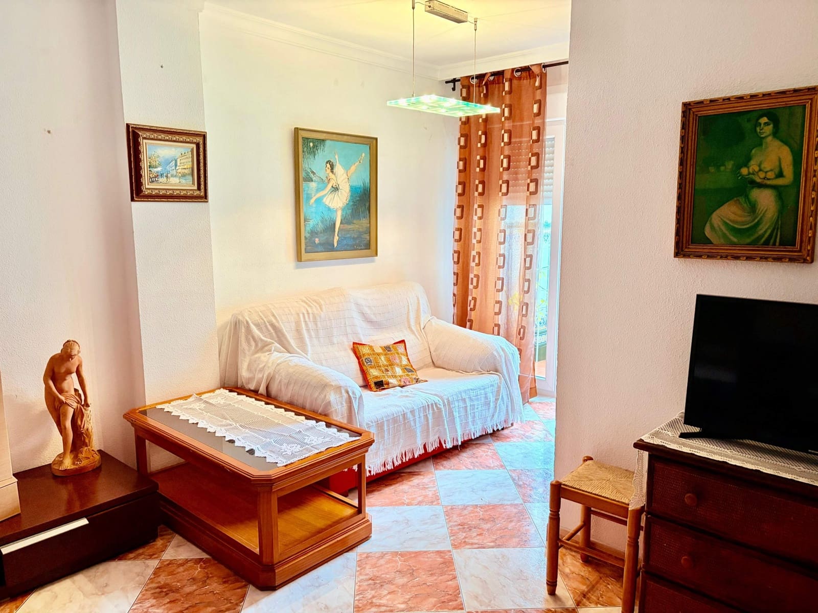 3 Zimmer Wohnung zu vermieten in La Linea de la Concepcion - 800 € (Ref: 9452150)