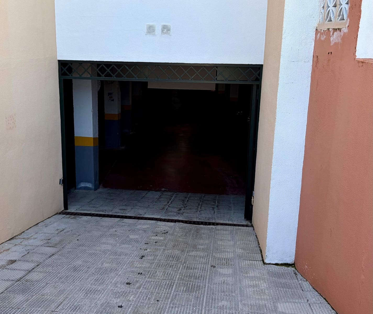 2 makuuhuone Huoneisto myytävänä paikassa Manilva mukana uima-altaan - 200 000 € (Ref: 9467906)