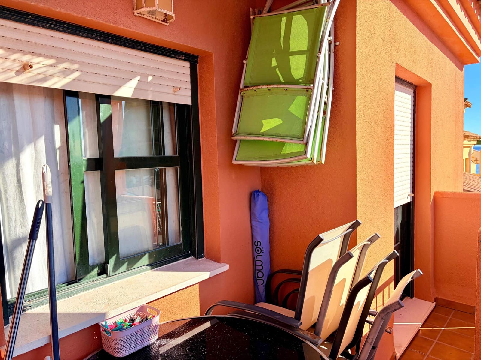 2 makuuhuone Huoneisto myytävänä paikassa Manilva mukana uima-altaan - 200 000 € (Ref: 9467906)