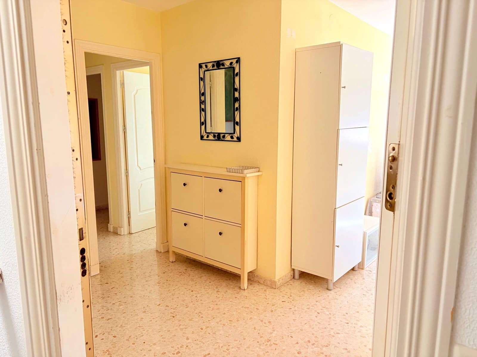 2 makuuhuone Huoneisto myytävänä paikassa Manilva mukana uima-altaan - 200 000 € (Ref: 9467906)