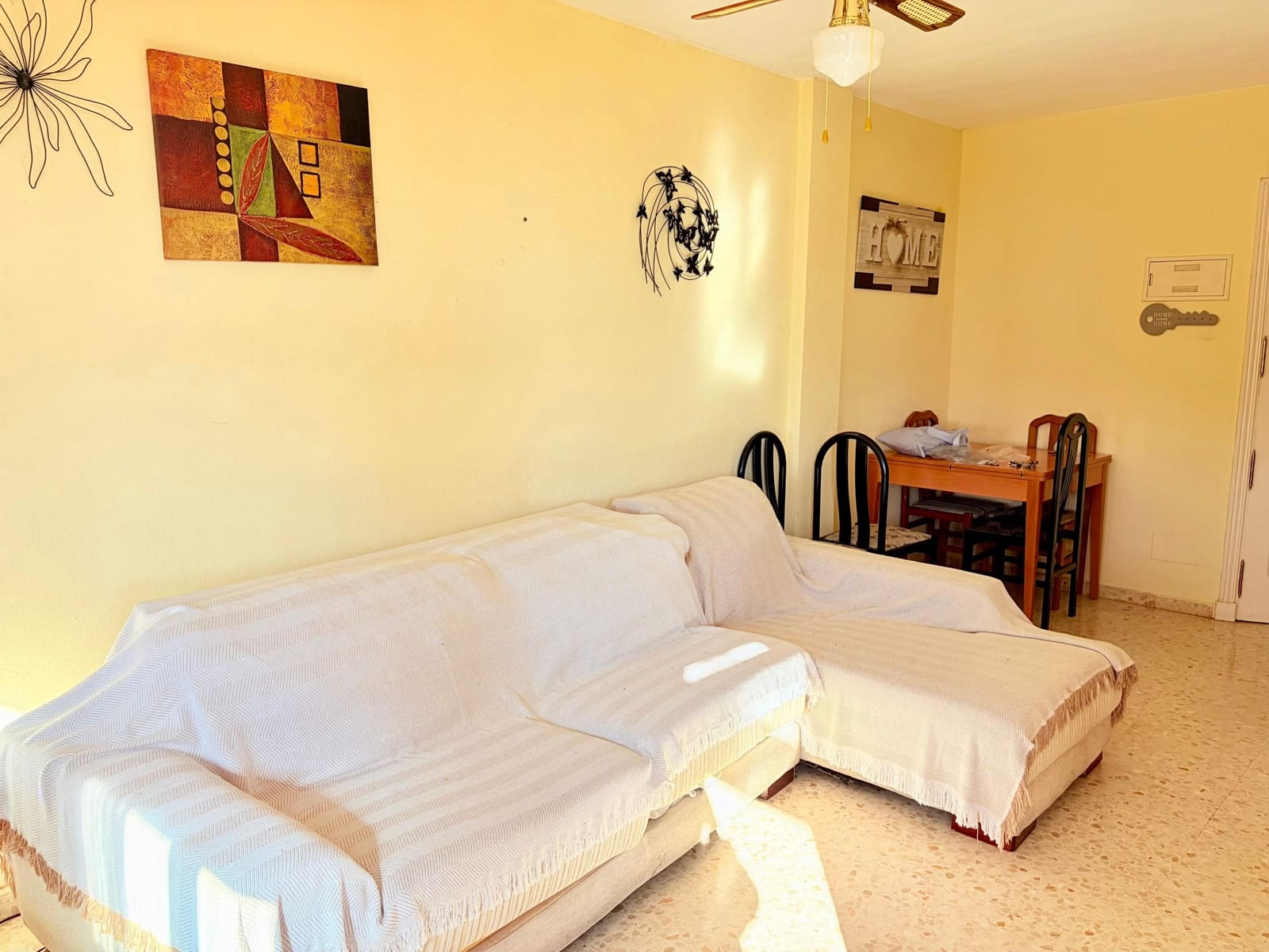 2 makuuhuone Huoneisto myytävänä paikassa Manilva mukana uima-altaan - 200 000 € (Ref: 9467906)