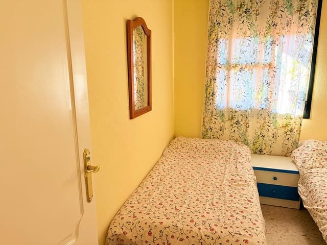 2 makuuhuone Huoneisto myytävänä paikassa Manilva mukana uima-altaan - 200 000 € (Ref: 9467906)