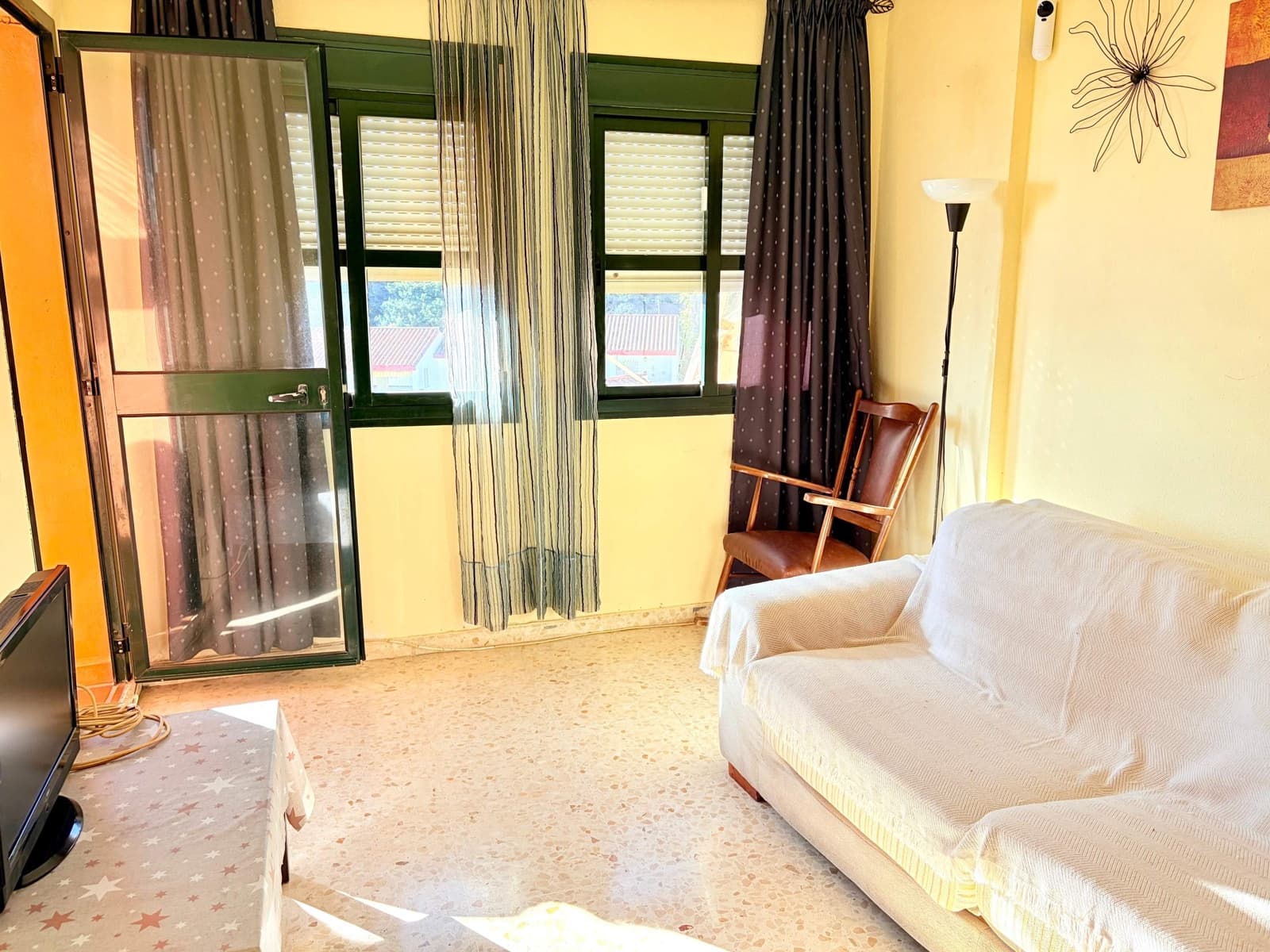 2 makuuhuone Huoneisto myytävänä paikassa Manilva mukana uima-altaan - 200 000 € (Ref: 9467906)