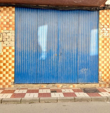 Commercial for sale in La Línea de la Concepción - € 65,000 (Ref: 9468511)