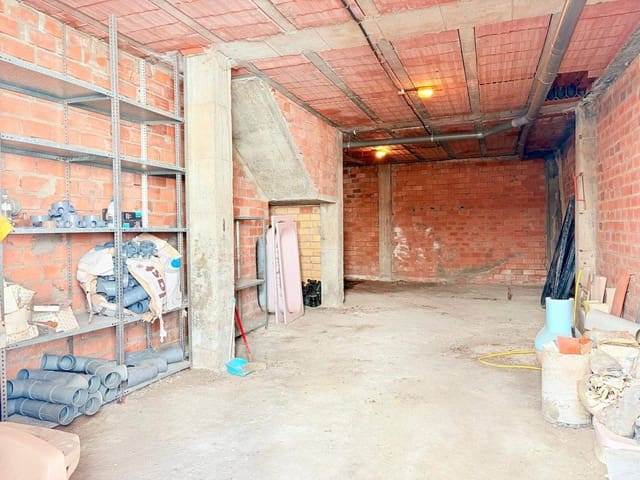 Commercial for sale in La Línea de la Concepción - € 65,000 (Ref: 9468511)