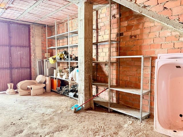 Commercial for sale in La Línea de la Concepción - € 65,000 (Ref: 9468511)