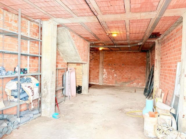 Commercial for sale in La Línea de la Concepción - € 65,000 (Ref: 9468511)