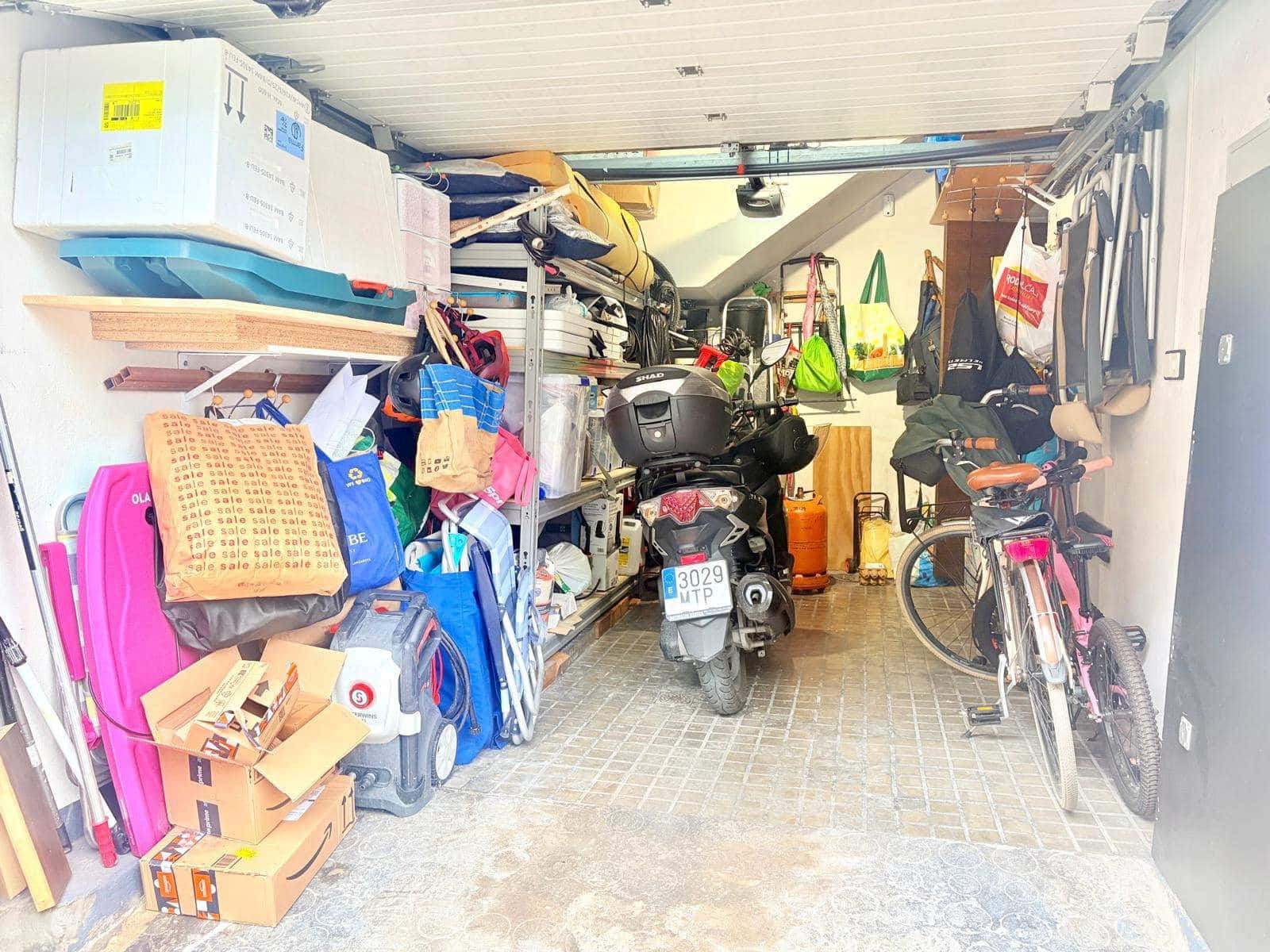 5 bedroom Townhouse for sale in La Linea de la Concepcion with pool garage - € 510,000 (Ref: 9470801)