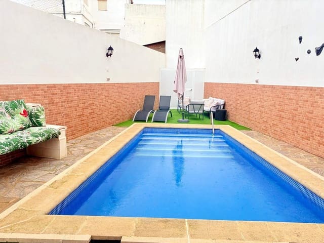 5 bedroom Townhouse for sale in La Línea de la Concepción with pool garage - € 510,000 (Ref: 9470801)