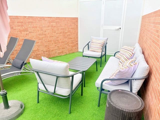 5 bedroom Townhouse for sale in La Línea de la Concepción with pool garage - € 510,000 (Ref: 9470801)