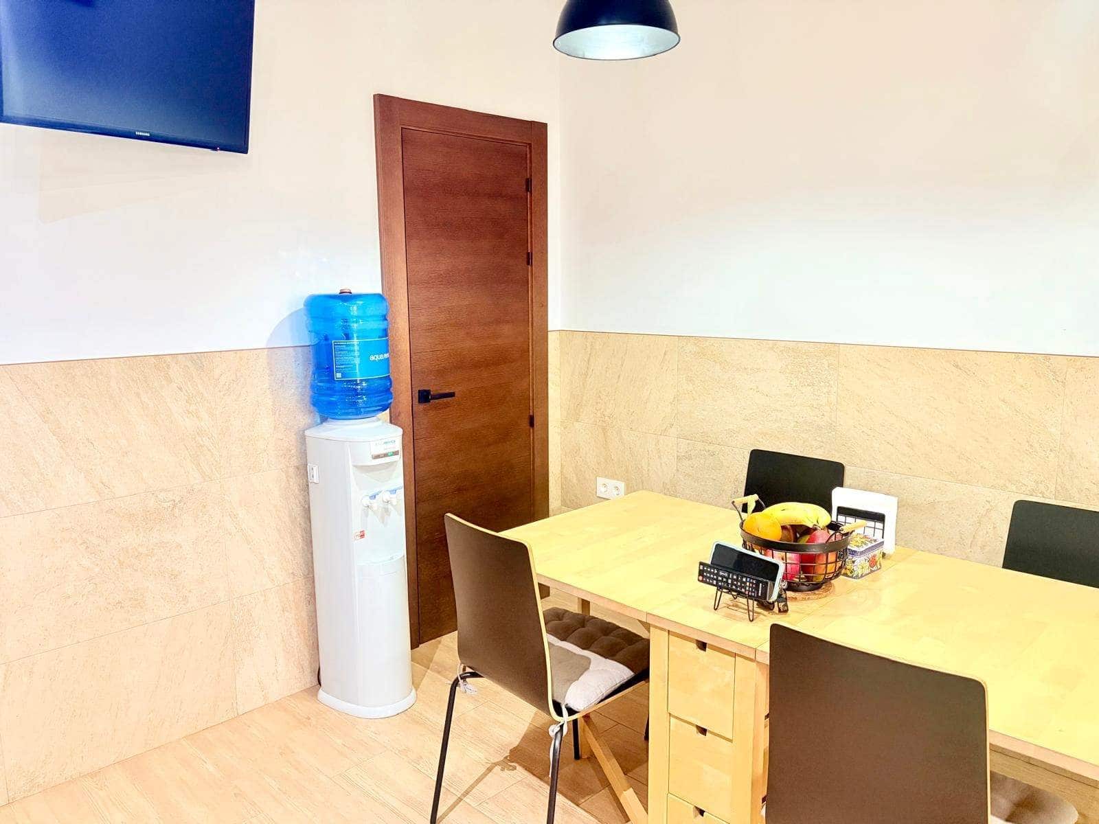 5 bedroom Townhouse for sale in La Linea de la Concepcion with pool garage - € 450,000 (Ref: 9470801)
