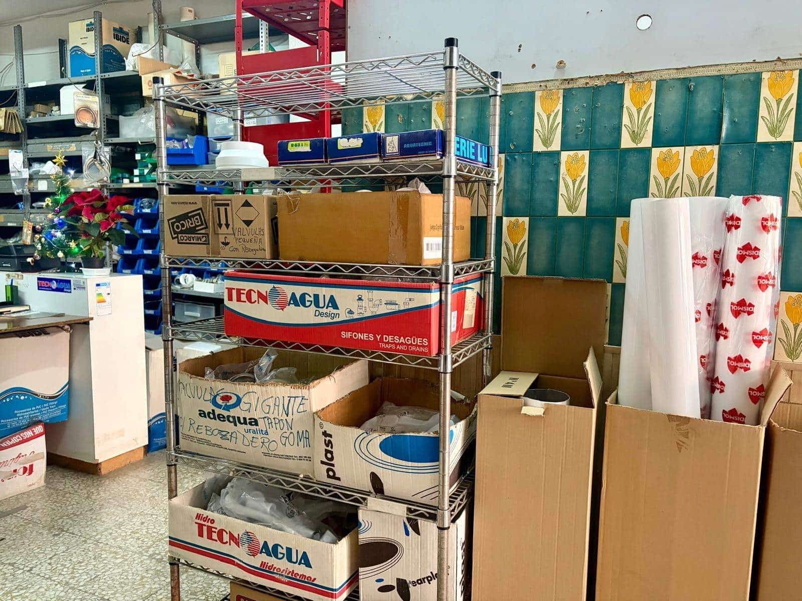 Commerciale in vendita in La Linea de la Concepcion - 265.000 € (Rif: 9474216)