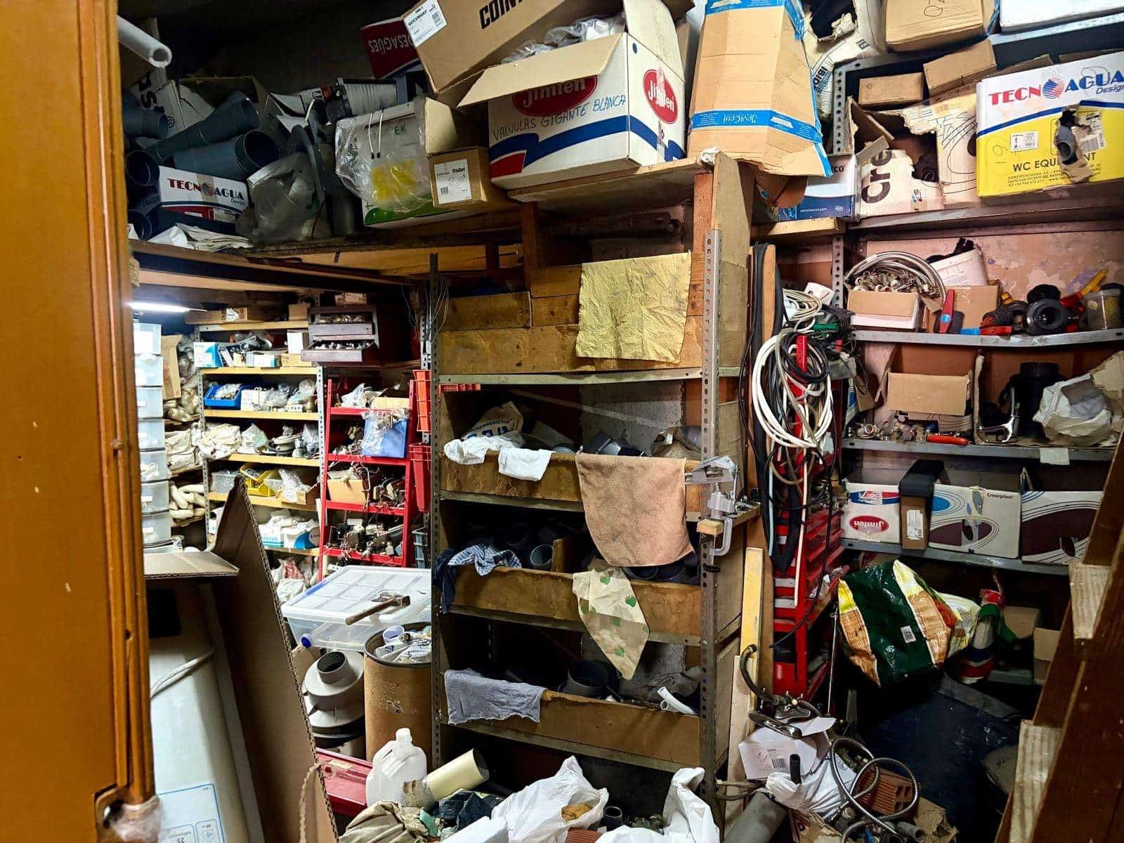 Commerciale in vendita in La Linea de la Concepcion - 265.000 € (Rif: 9474216)