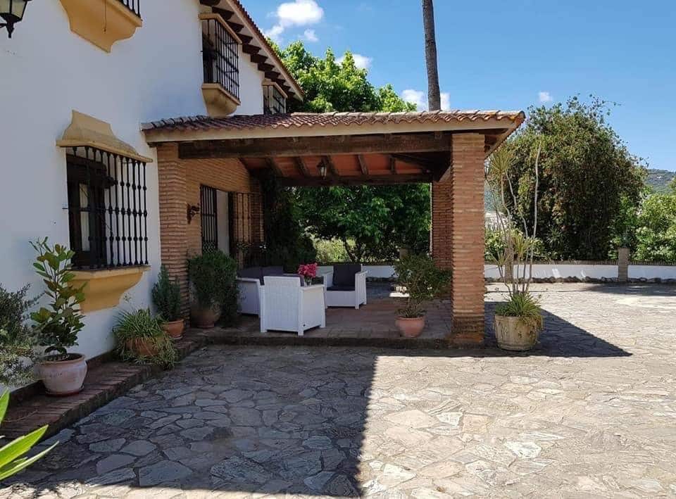 5 camera da letto Finca/Casa di Campagna in vendita in Jimena de la Frontera con garage - 600.000 € (Rif: 9502384)