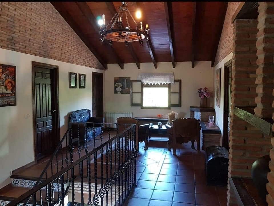5 camera da letto Finca/Casa di Campagna in vendita in Jimena de la Frontera con garage - 600.000 € (Rif: 9502384)