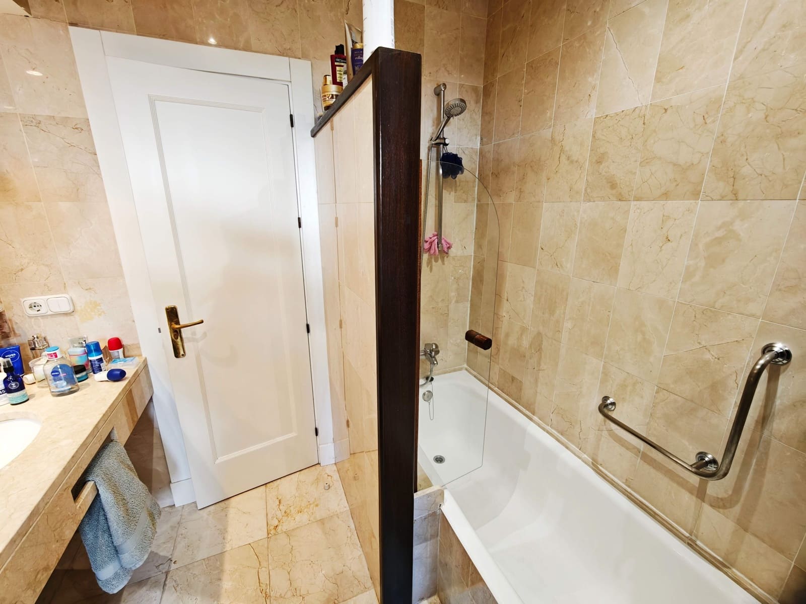 4 slaapkamer Villa te koop in Guadacorte met zwembad garage - € 650.000 (Ref: 9502386)