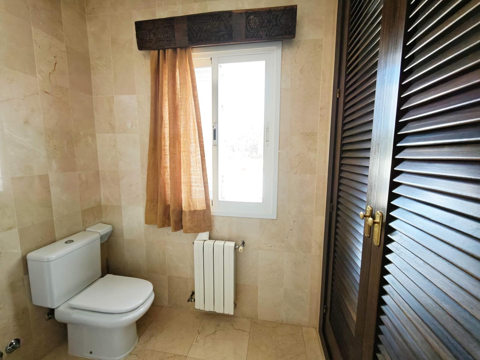 4 bedroom Villa for sale in Guadacorte with pool garage - € 650,000 (Ref: 9502386)