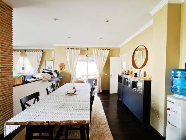 4 camera da letto Villa in vendita in Guadacorte, Los Barrios con piscina garage - 595.000 € (Rif: 9502386)