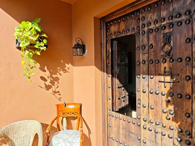 4 camera da letto Villa in vendita in Guadacorte, Los Barrios con piscina garage - 595.000 € (Rif: 9502386)