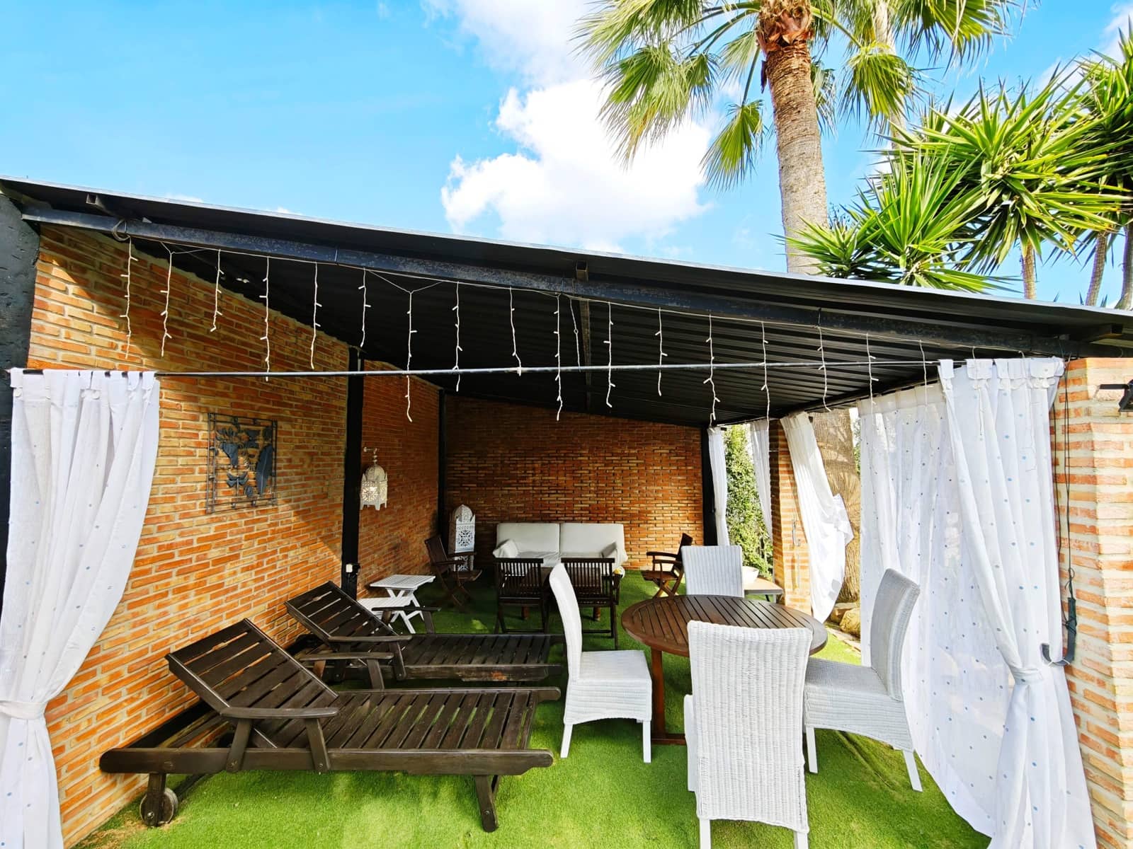 4 bedroom Villa for sale in Guadacorte with pool garage - € 595,000 (Ref: 9502386)