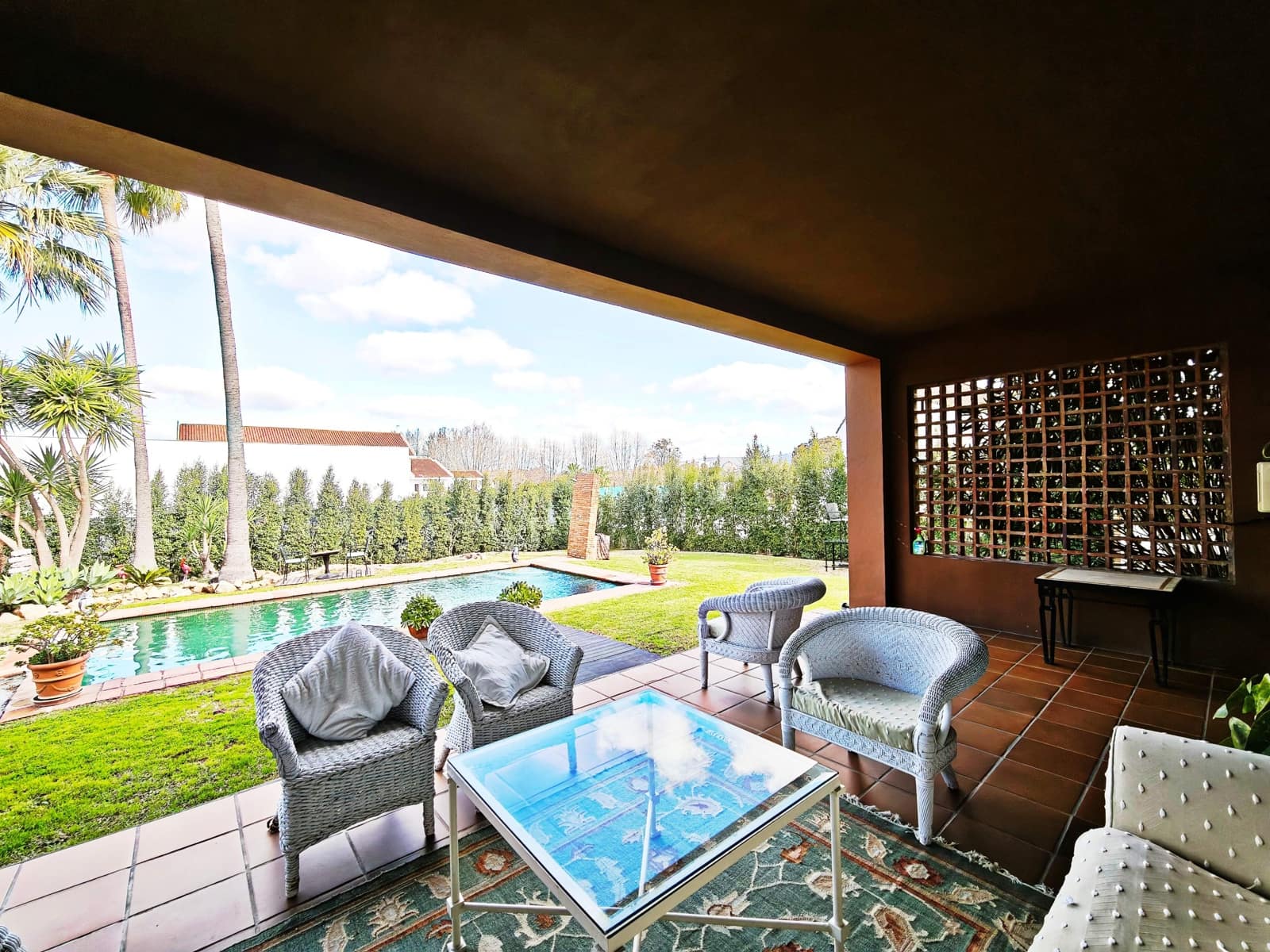 4 bedroom Villa for sale in Guadacorte with pool garage - € 595,000 (Ref: 9502386)