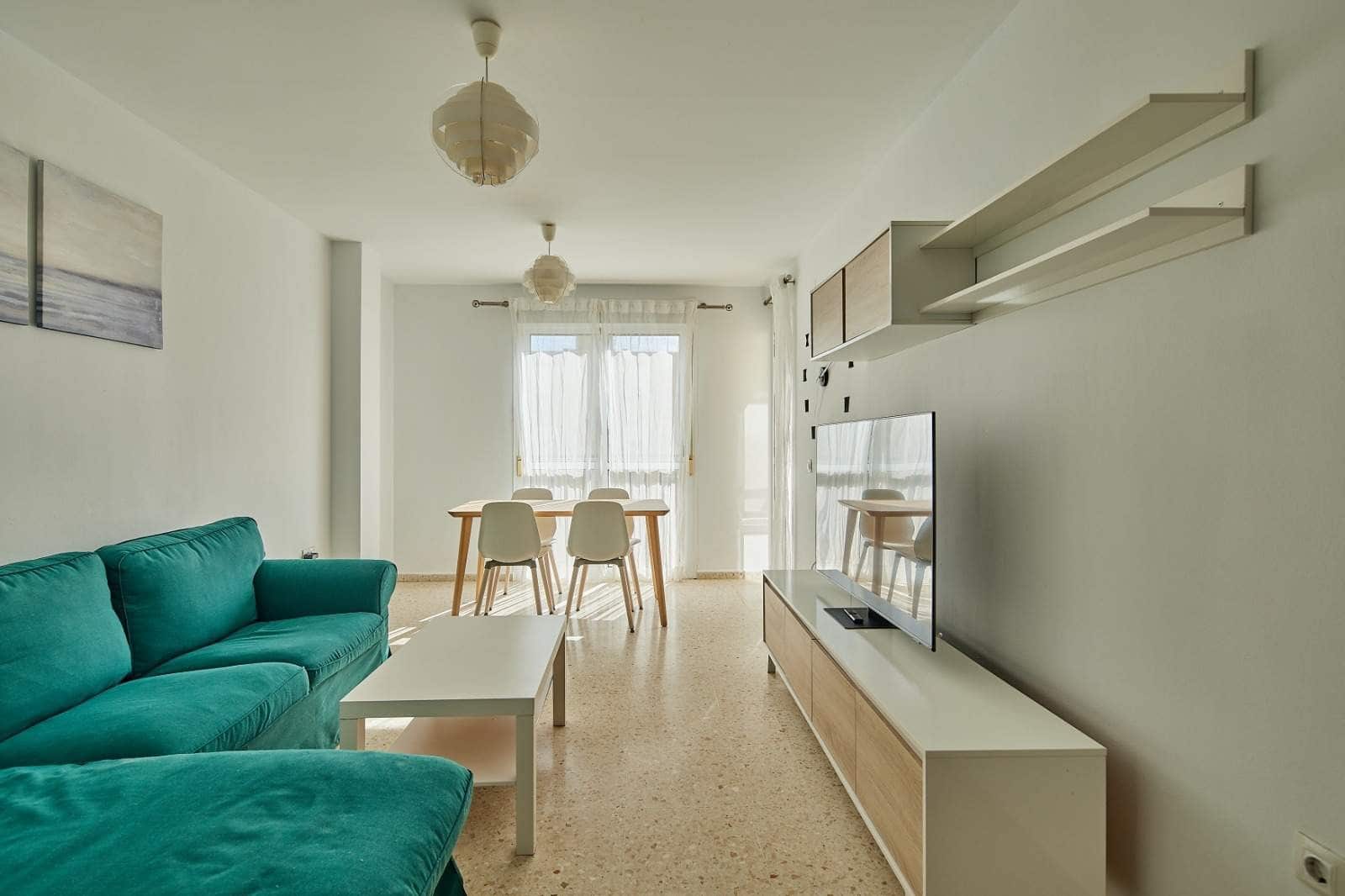 3 bedroom Flat for sale in Algeciras with pool garage - € 190,000 (Ref: 9502387)