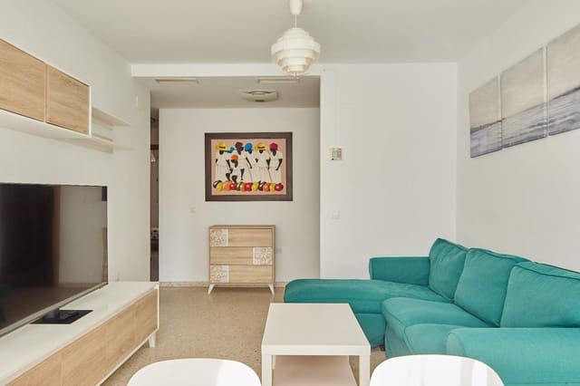 3 bedroom Flat for sale in Algeciras with pool garage - € 190,000 (Ref: 9502387)