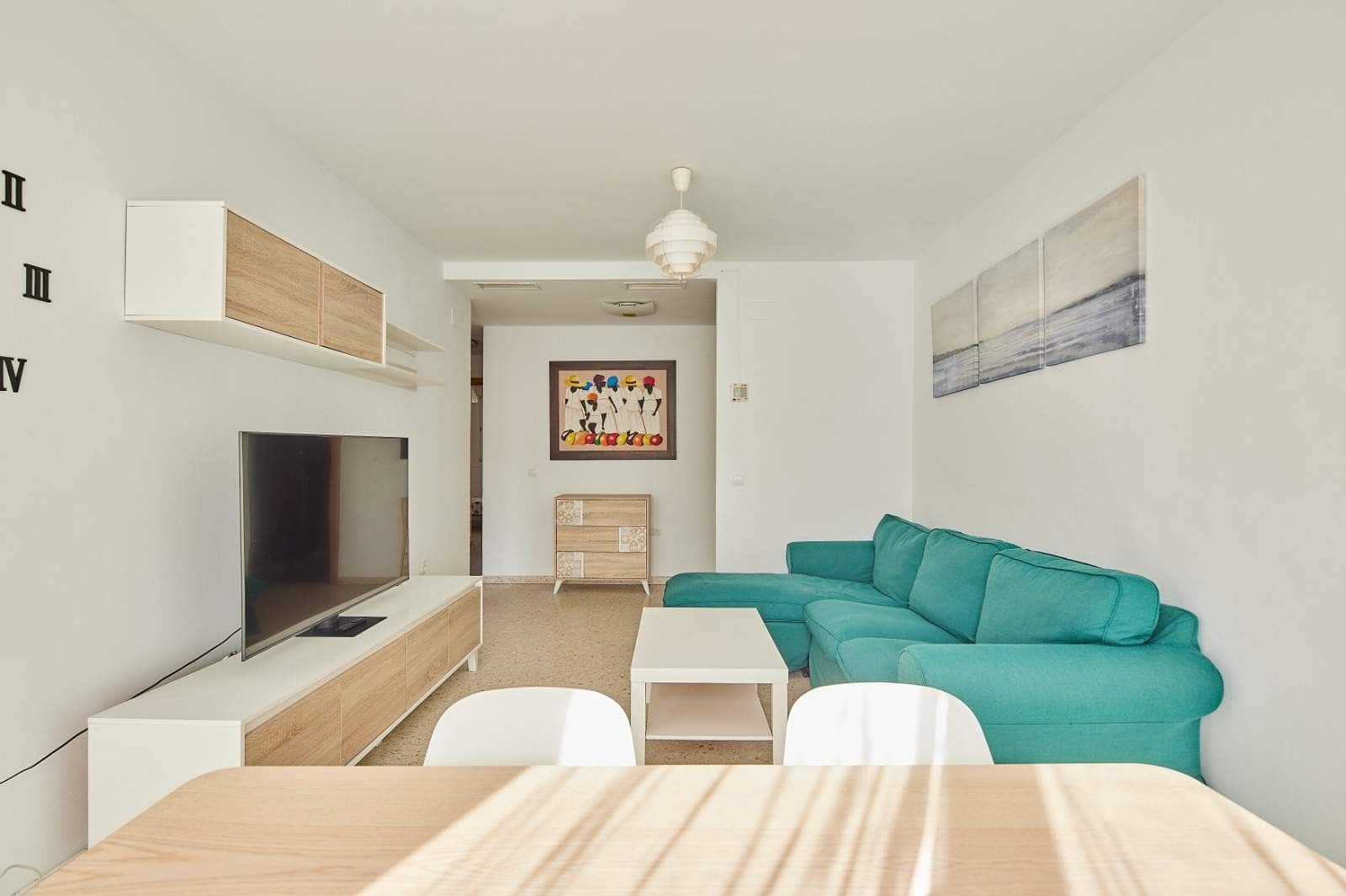 3 bedroom Flat for sale in Algeciras with pool garage - € 190,000 (Ref: 9502387)