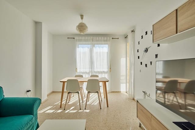 3 bedroom Flat for sale in Algeciras with pool garage - € 190,000 (Ref: 9502387)