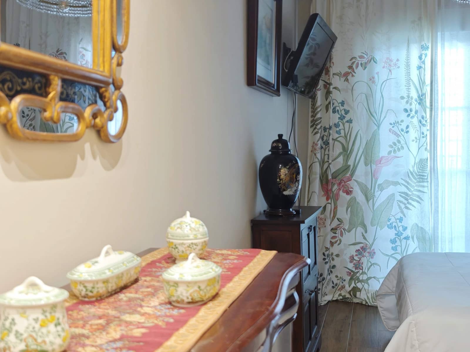 2 bedroom Apartment for sale in La Alcaidesa with pool garage - € 350,000 (Ref: 9502388)