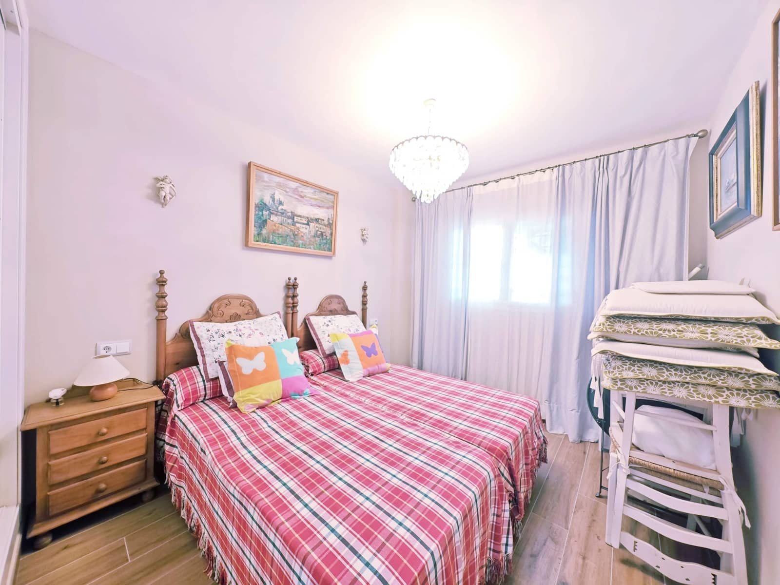 2 bedroom Apartment for sale in La Alcaidesa with pool garage - € 350,000 (Ref: 9502388)