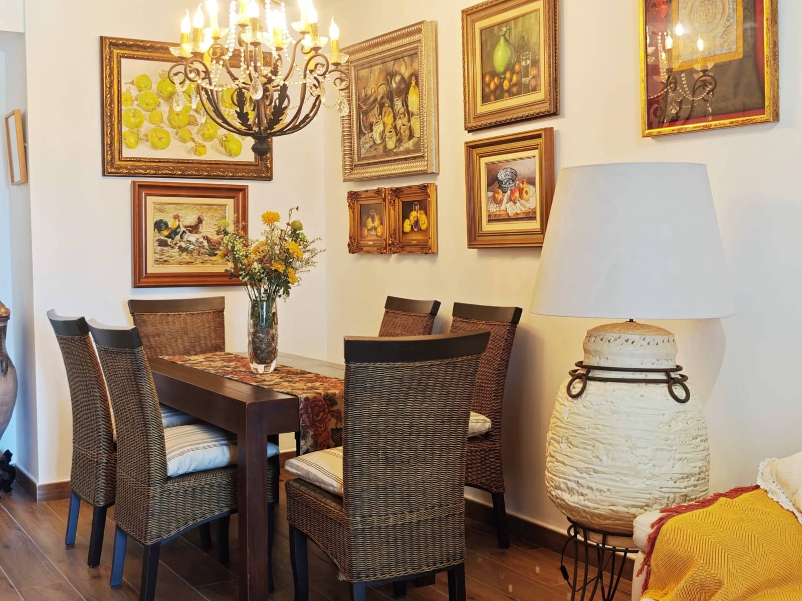 2 bedroom Apartment for sale in La Alcaidesa with pool garage - € 350,000 (Ref: 9502388)