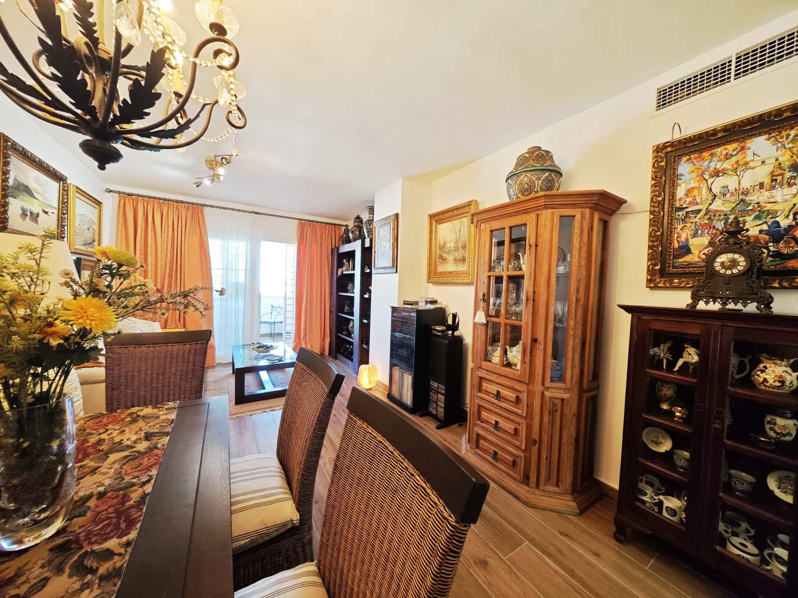 2 bedroom Apartment for sale in La Alcaidesa with pool garage - € 350,000 (Ref: 9502388)