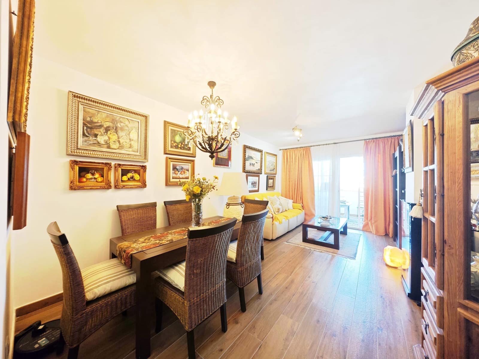 2 bedroom Apartment for sale in La Alcaidesa with pool garage - € 350,000 (Ref: 9502388)