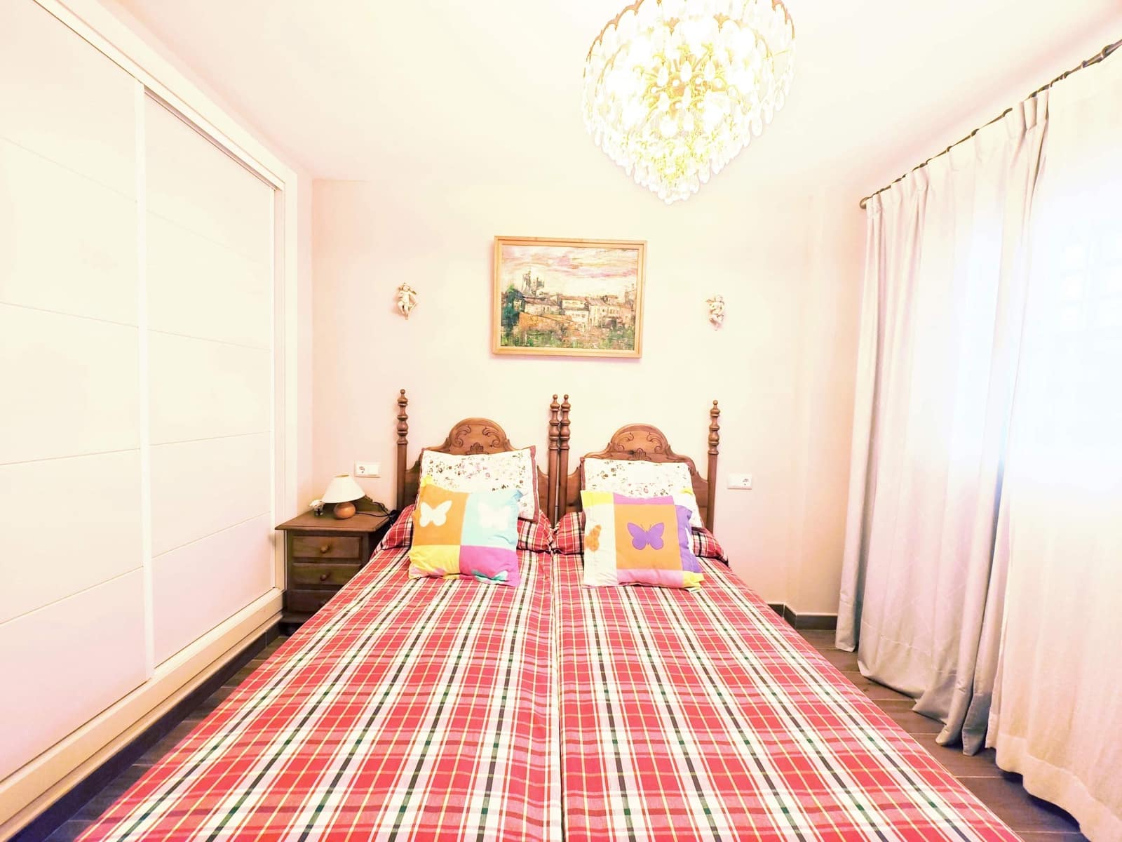 2 bedroom Apartment for sale in La Alcaidesa with pool garage - € 350,000 (Ref: 9502388)