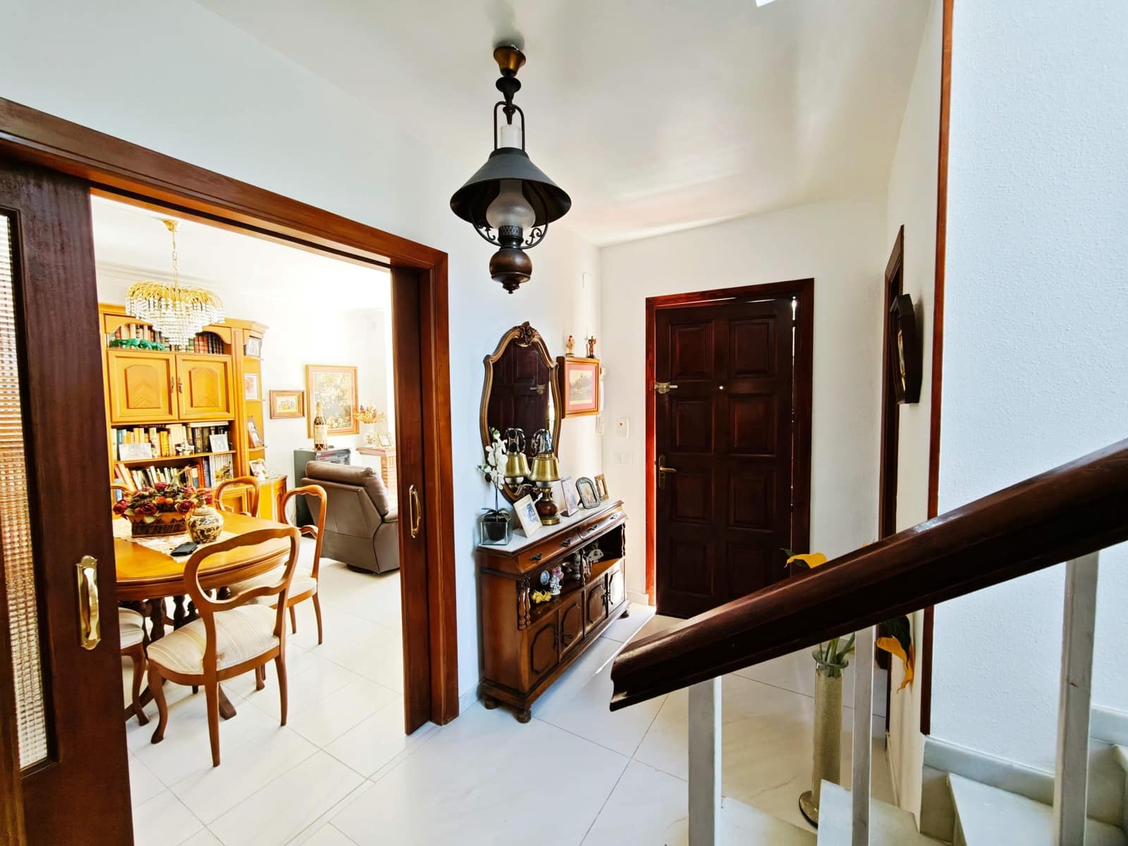 4 soverom Kjedet enebolig til salgs i Algeciras med svømmebasseng garasje - € 450 000 (Ref: 9502389)