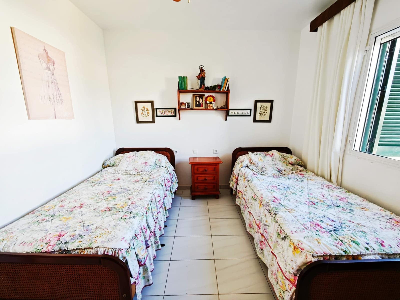 4 soverom Kjedet enebolig til salgs i Algeciras med svømmebasseng garasje - € 450 000 (Ref: 9502389)