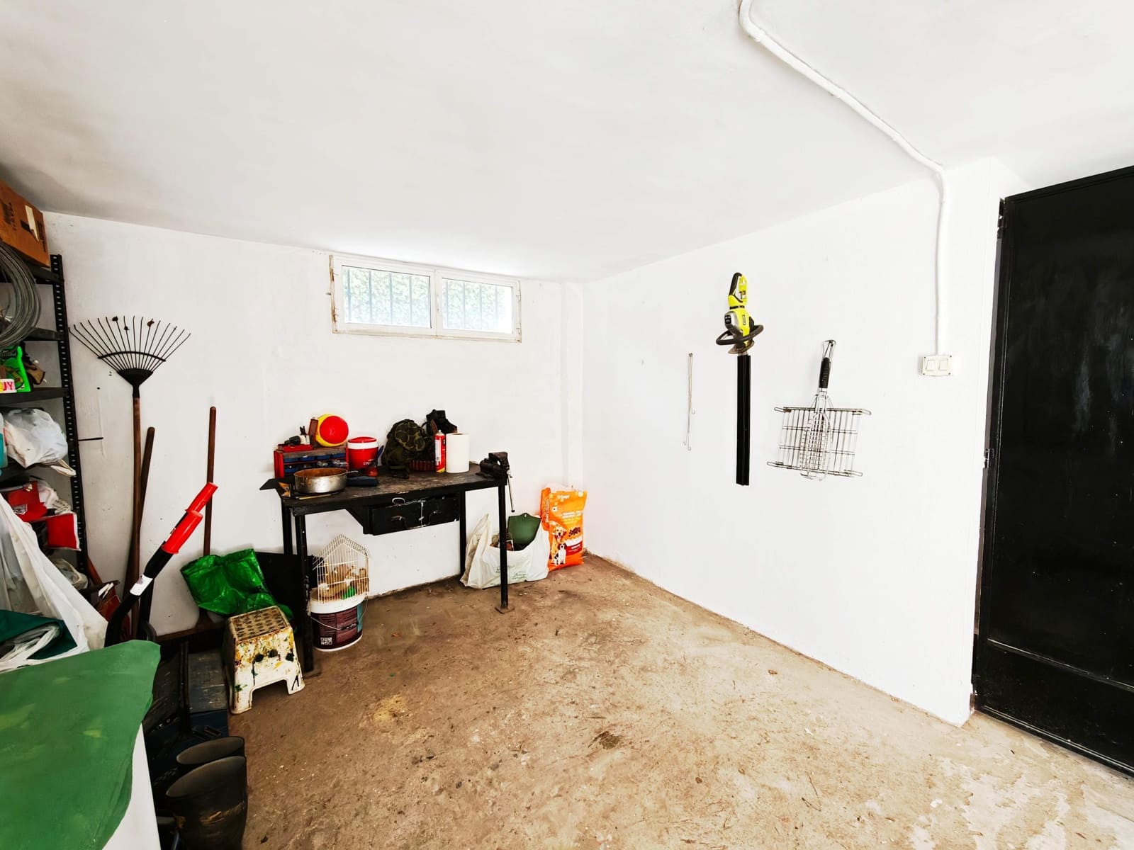 4 soverom Kjedet enebolig til salgs i Algeciras med svømmebasseng garasje - € 450 000 (Ref: 9502389)