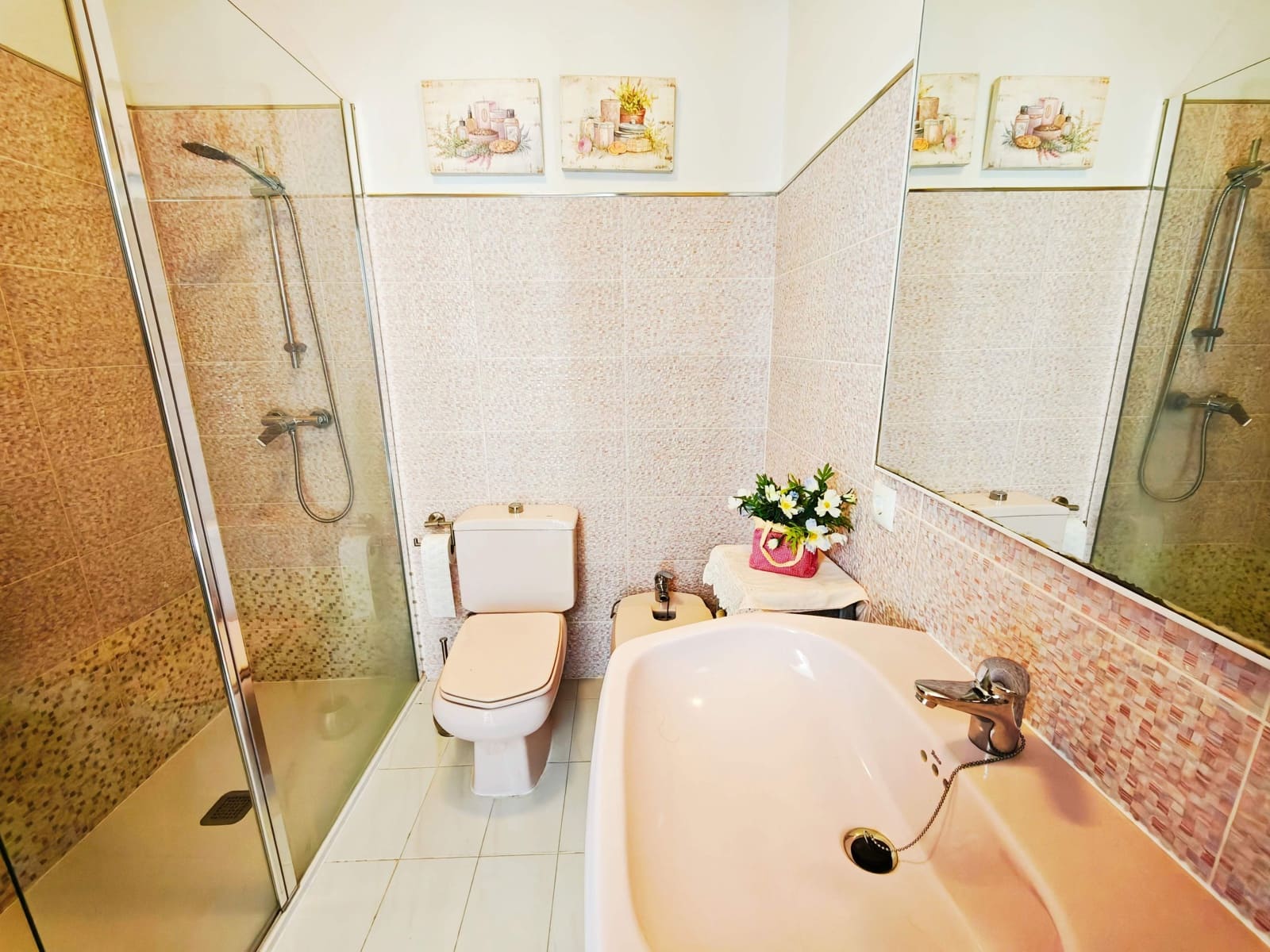 4 soverom Kjedet enebolig til salgs i Algeciras med svømmebasseng garasje - € 450 000 (Ref: 9502389)