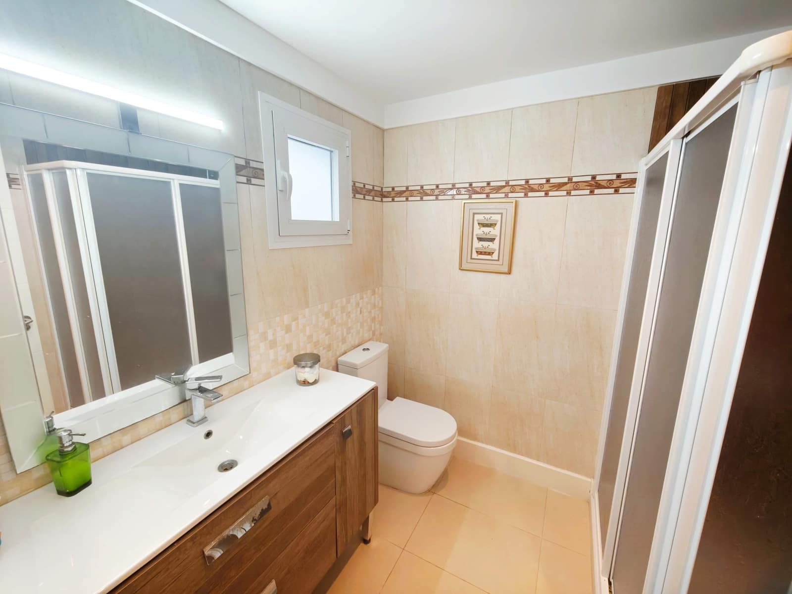 4 Zimmer Doppelhaus zu verkaufen in Algeciras mit Garage - 550.000 € (Ref: 9502390)