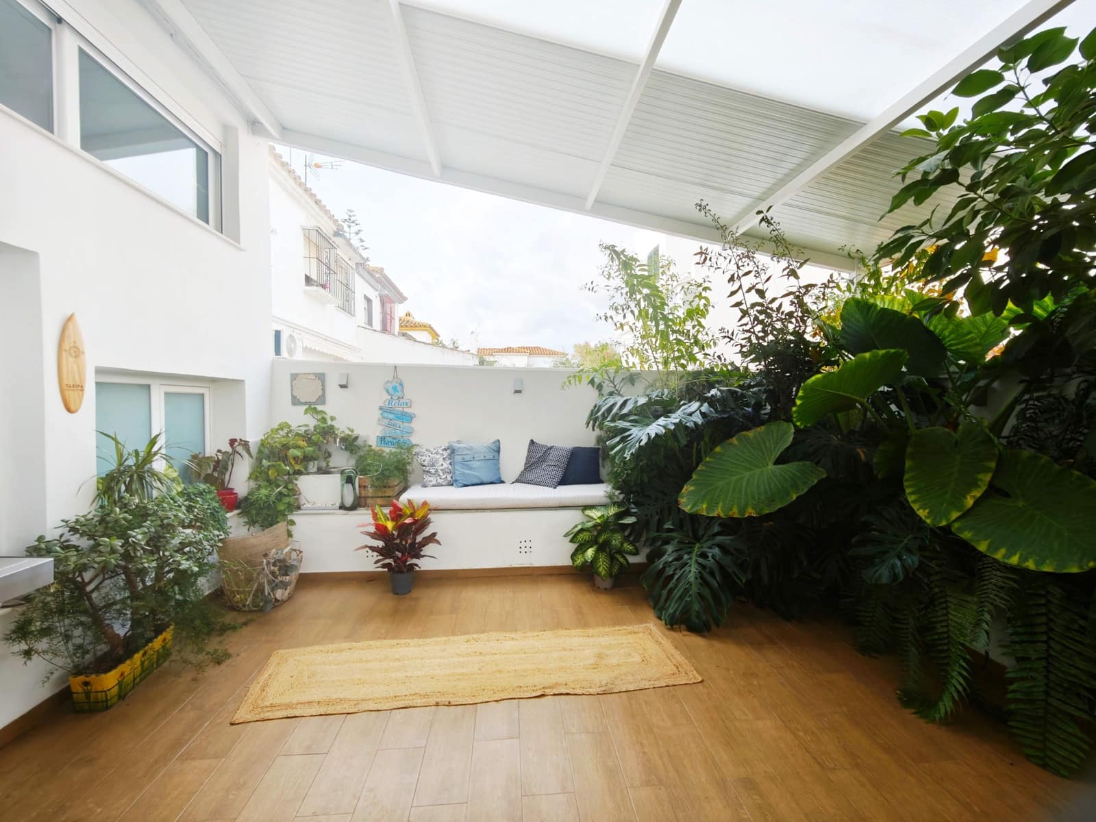 4 Zimmer Doppelhaus zu verkaufen in Algeciras mit Garage - 550.000 € (Ref: 9502390)