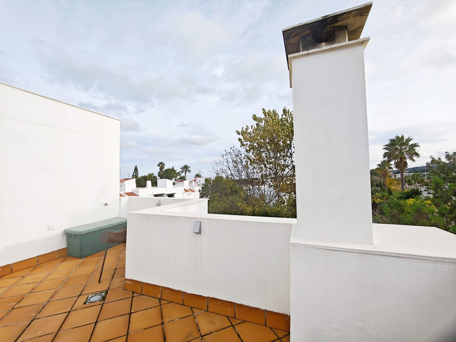 4 Zimmer Doppelhaus zu verkaufen in Algeciras mit Garage - 550.000 € (Ref: 9502390)