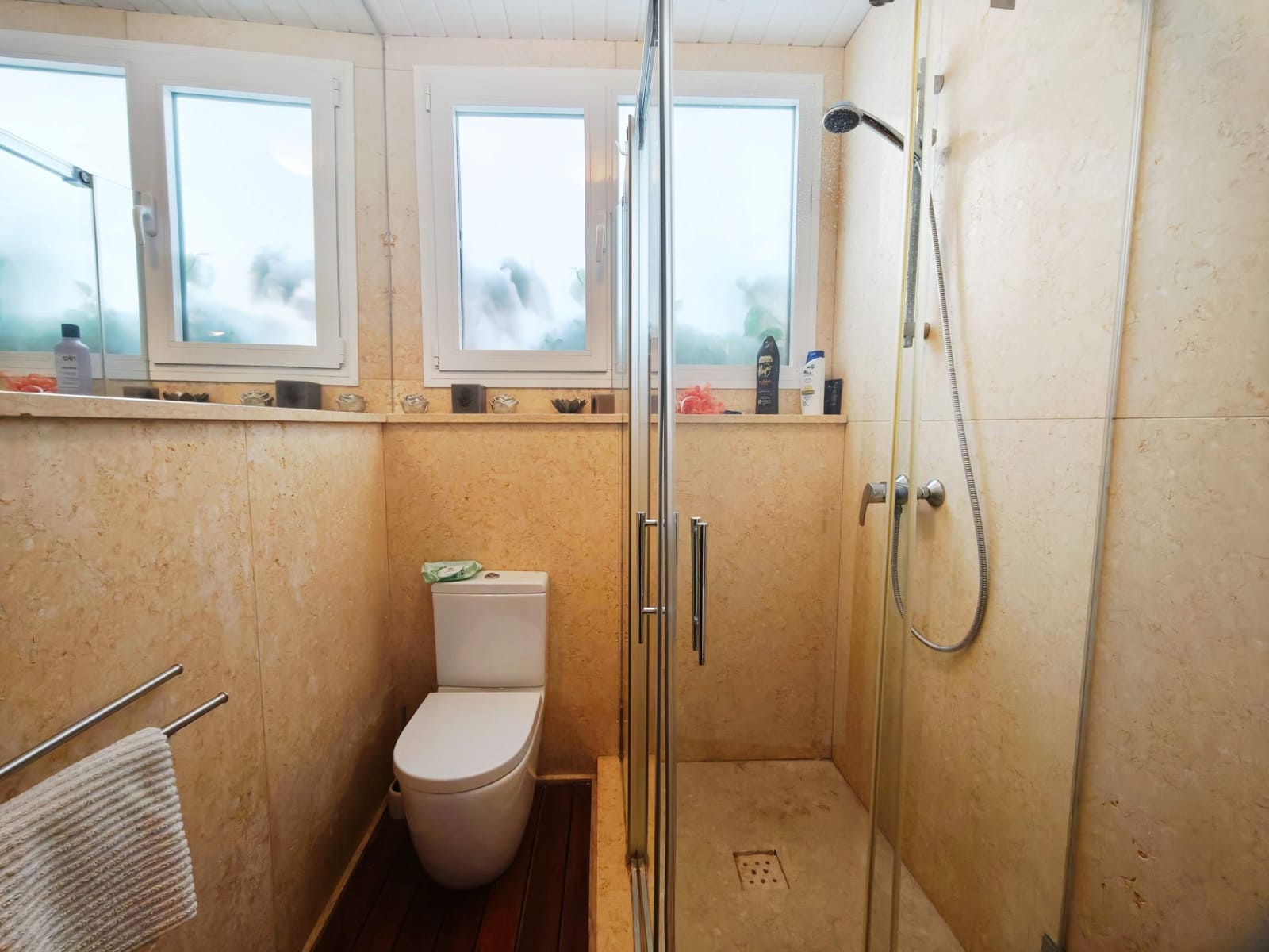 4 Zimmer Doppelhaus zu verkaufen in Algeciras mit Garage - 550.000 € (Ref: 9502390)