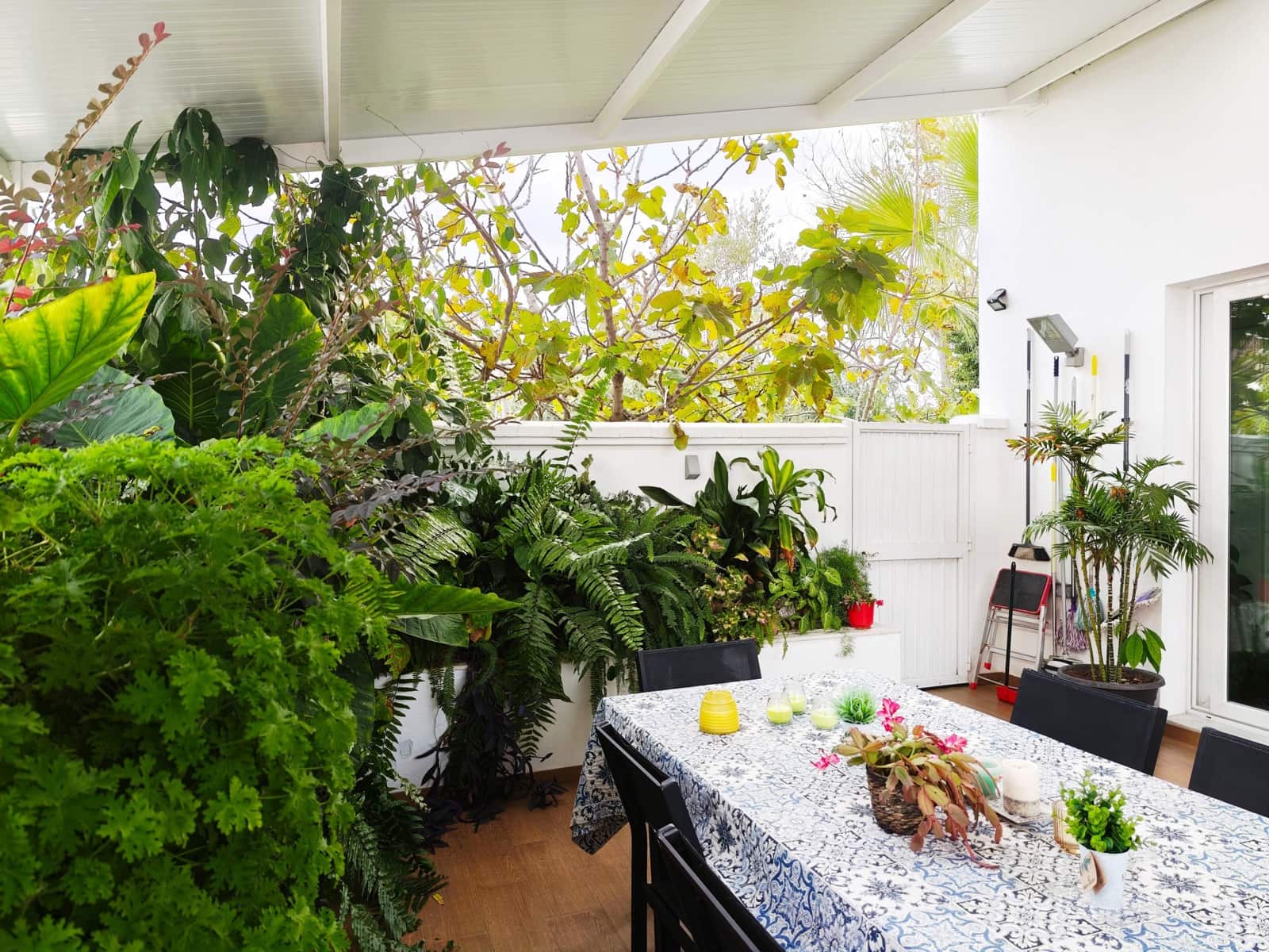 4 Zimmer Doppelhaus zu verkaufen in Algeciras mit Garage - 550.000 € (Ref: 9502390)