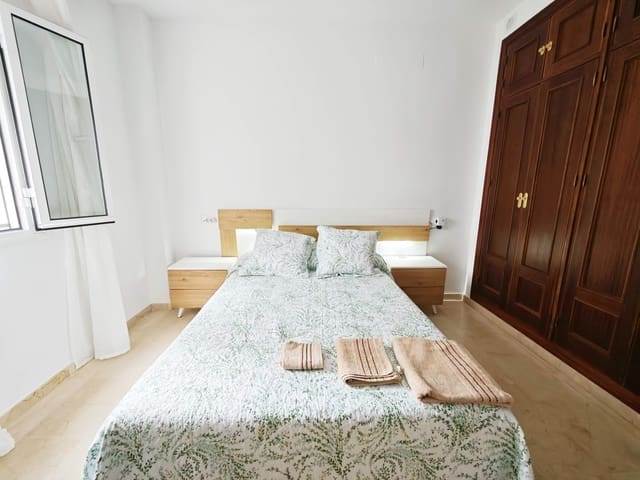 1 bedroom Studio for sale in Algeciras - € 140,000 (Ref: 9508905)