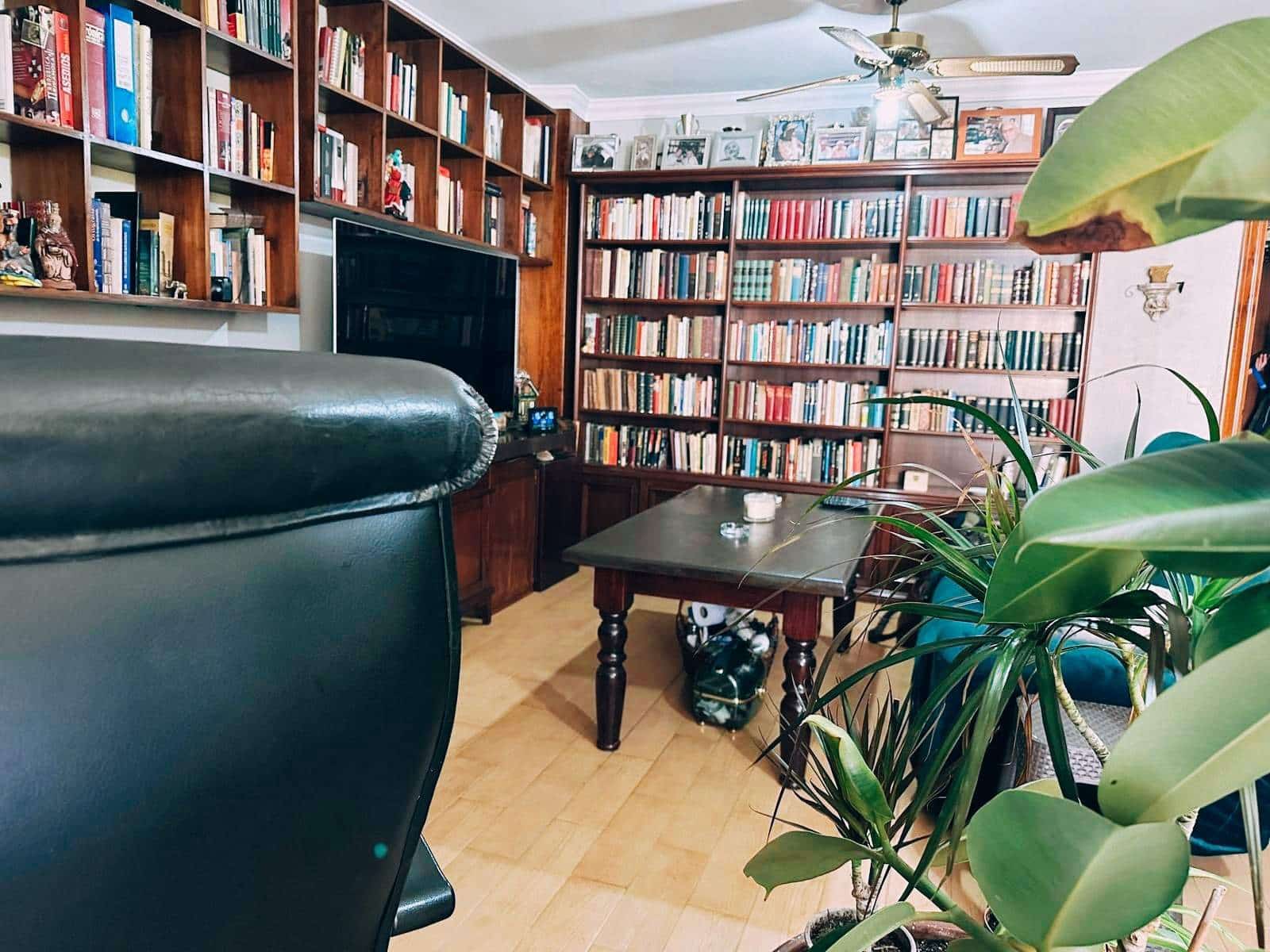 3 bedroom Flat for sale in La Linea de la Concepcion - € 223,000 (Ref: 9524336)