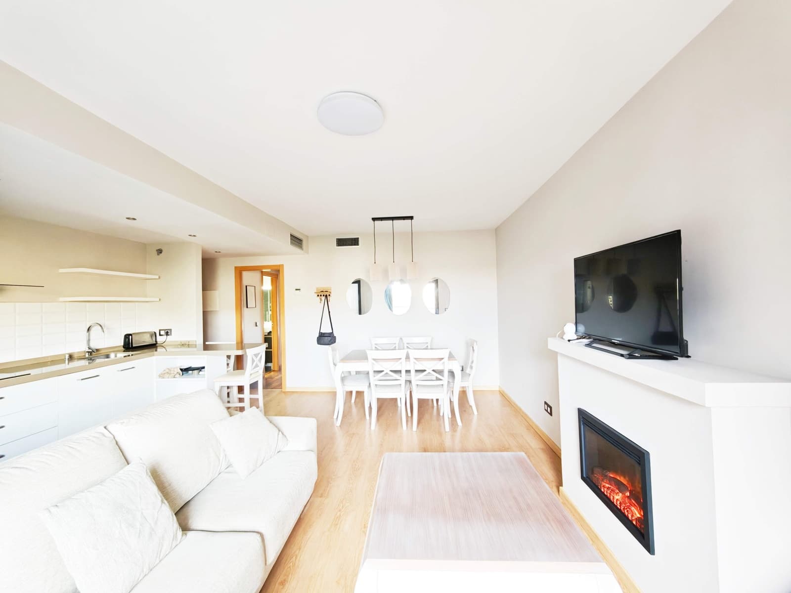 2 bedroom Apartment for sale in Algeciras with pool garage - € 190,000 (Ref: 9524337)